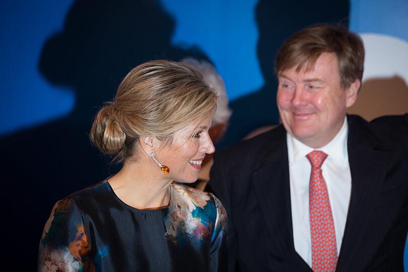 Hier trägt Königin Máxima der Niederlande noch eine Zahnspange