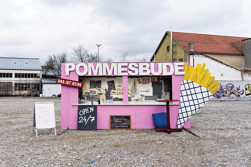 Das ist keine Pommesbude. Sondern Kunst im Kreativquartier.