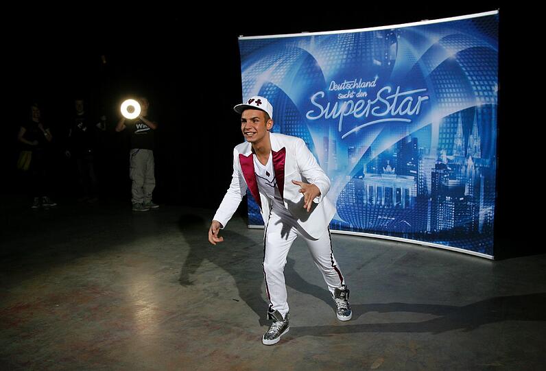 Pietro Lombardi ist Deutschlands neuer Superstar - im DSDS-Finale stand auch seine Freundin Sarah Engels auf der Bühne - die besten Bilder der RTL-Show.