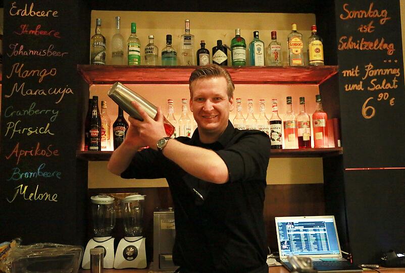Frank Schimmer war schon Barkeeper im Moosacher Dillinger. Dort hat er auch seinen heutigen Kompagnon kennengelernt.