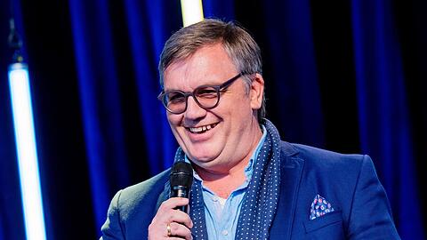 Hape Kerkeling, Moderator und Autor, spricht bei einer Veranstaltung.