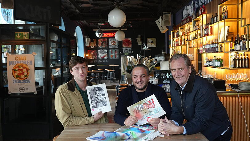 Jede Speisekarte im Papi ist ein Unikat. Marcus Gill, Kerim Kilic und Marc Uebelherr bringen neapolitanische Streetart und Pizza an die Isar. Jede Speisekarte im Papi ist ein Unikat. Marcus Gill, Kerim Kilic und Marc Uebelherr bringen neapolitanische Streetart und Pizza an die Isar.