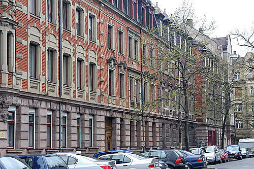 Das In-Viertel in Nürnberg: Hinter den historischen Fassaden Gostenhofs warten noch viele Wohnungen auf die Sanierung.