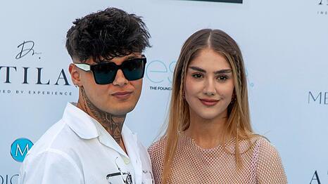 Furkan "Akka" Akkaya und Lisa Straube heirateten 2024.