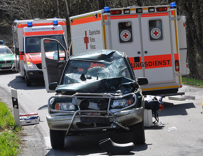 Unfall im Landkreis Mühldorf: Der Motorradfahrer erlitt schwerste Verletzungen.
