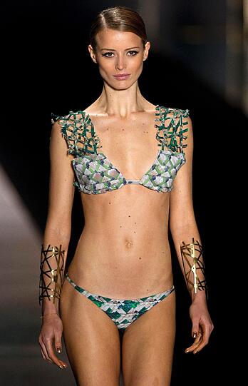 Gewagte Kleider und viel nackte Haut: Das ist die Fashion Week in Sao Paulo.
