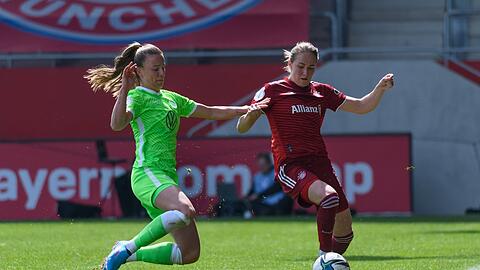 Da geht's um was: Im Pokal-Halbfinale 2022 siegt der VfL mit 3:1, davor verlor der Corona-geschwächte FCB in der Liga 0:6.