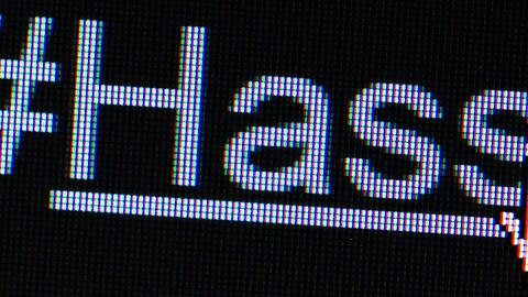 Nachdem sie den Tod ihres Babys &ouml;ffentlich gemacht hatten, begegnete dem P&auml;rchen eine Welle des Hasses, berichtet Influencerin Lisa-Marie Straube. (Symbolbild)