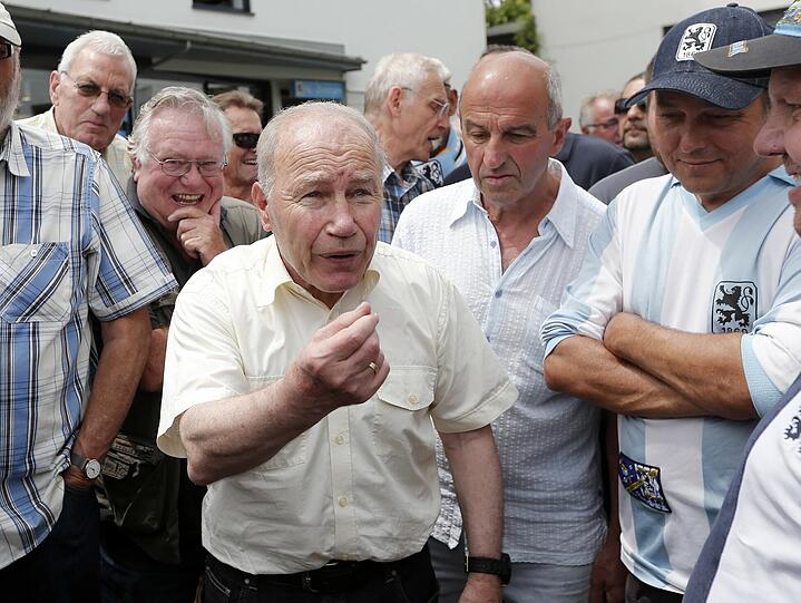 Die Bilder vom Protestmarsch gegen Gerhard Poschner.