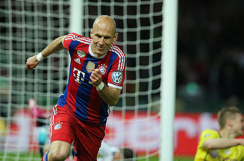17.5.2014 &ndash; Pokalfinale, Dortmund-Bayern 0:2 n.V.: Wieder Robben. Der Flügelflitzer erzielt in der Verlängerung das 1:0, anschließend macht Müller das 2:0. Der Aufreger: Der BVB trifft zum 1:0, das Tor zählt aber nicht, obwohl der Ball hinter der Linie ist. Es ist der endgültige Anstoß zur Torlinientechnik.