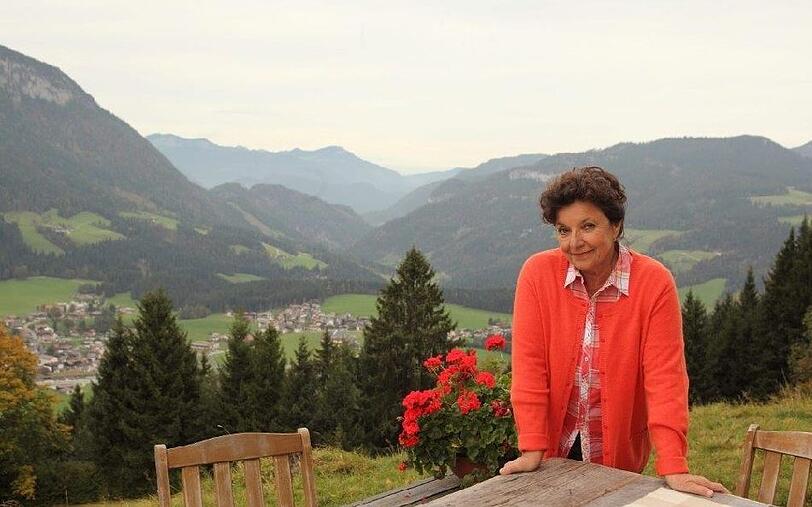 Monika Baumgartner als Mutter des &bdquo;Bergdoktors&ldquo; in Tirol.