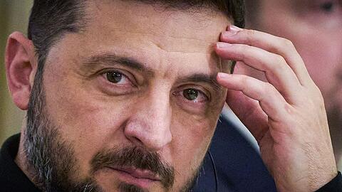 Nach Angaben von Selenskyj wurde nach den schweren Luftangriffen in der Nacht nun am Tag ein weiteres Kraftwerk angegriffen. (Archivbild)