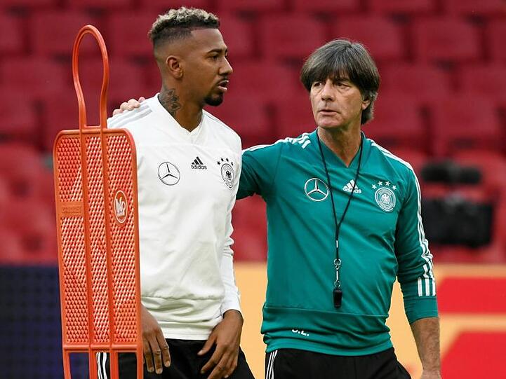 Will mit Bundestrainer Joachim Löw (r) und der Nationalmannschaft noch viel erreichen: Jérôme Boateng.