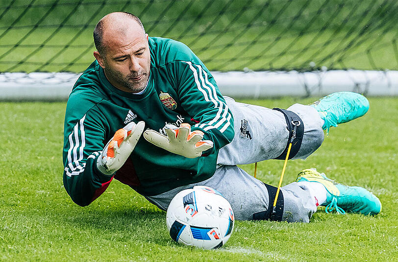 Steht auch am Samstag gegen die DFB-Elf wieder im ungarischen Tor:
Gabor Kiraly.