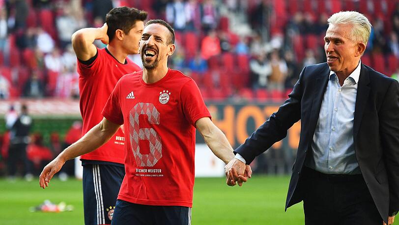 Franck Ribéry, Note 3. Das Geburtstagskind durfte auch noch ein paar Minuten mitspielen (82.) und neben seinem 35. auch noch seine achte deutsche Meisterschaft feiern. Das schafften vor ihm nur Phlipp Lahm, Bastian Schweinsteiger, Mehmet Scholl und Oliver Kahn.