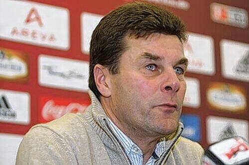 Tritt heute seinen Dienst beim Club an: Trainer Dieter Hecking.