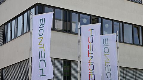 Das Bundeskartellamt hat dem Pharmaunternehmen Biontech die Übernahme von Curevac erlaubt. (Archivbild)