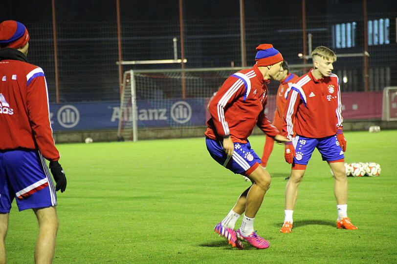Vorbereitungen für die Rückrunde: Der FC Bayern startet ins Training. Die AZ war dabei. Die Bilder...