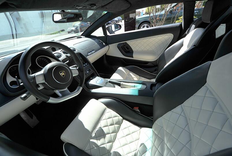 Lamborghini-Treffen in Anzing: Die heißen Kisten und ihre Besitzer.