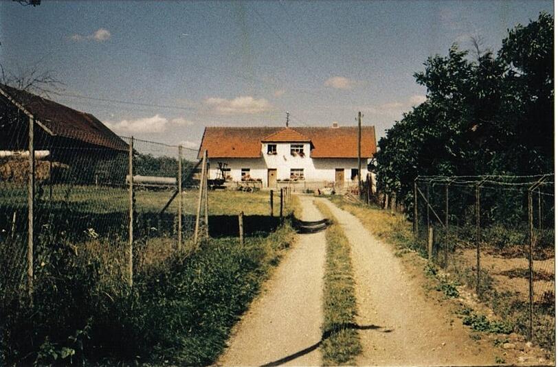 Auf diesem Einöd-Hof bei Landshut wuchs die Spitzenkandidatin der Grünen, Margarete Bause, auf.