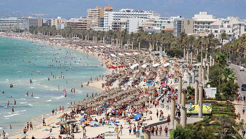 "Das Gefühl von Urlaub, von Freiheit wird ein anderes sein", sagt Ex-Flughafen-Chef Kerkloh über die Zeit nach der Corona-Krise. "Das Gefühl von Urlaub, von Freiheit wird ein anderes sein", sagt Ex-Flughafen-Chef Kerkloh über die Zeit nach der Corona-Krise.