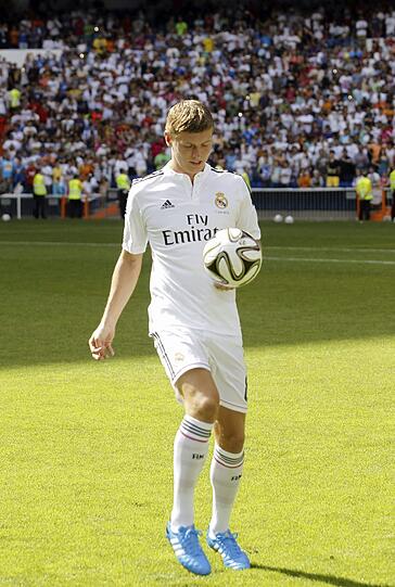 Toni Kroos ofiziell bei Real Madrid vorgestellt: Die Bilder!
