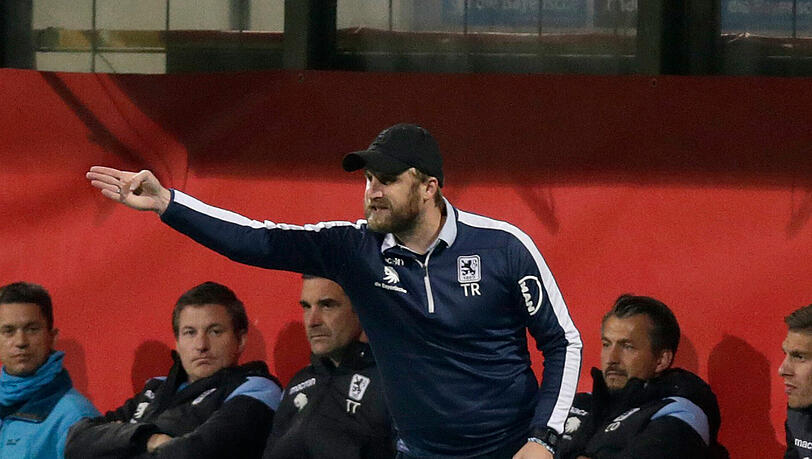 Daniel Bierofka war mit der Leistung seiner Mannschaft gegen den FC Memmingen unzufrieden.