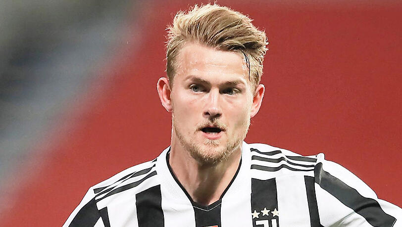 Zweitteuerster Transfer der Bayern-Historie: Matthijs de Ligt kam für eine Ablöse von 67 Millionen Euro von Juventus Turin. Zweitteuerster Transfer der Bayern-Historie: Matthijs de Ligt kam für eine Ablöse von 67 Millionen Euro von Juventus Turin.