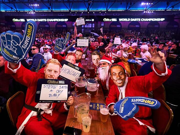 Weihnachtsspektakel: Im Alexandra Palace sind die Darts-WM in Feierstimmung.