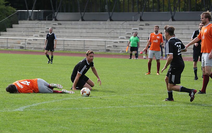 Der AZ-Freizeitkicker-Cup der Royal Bavarian Liga: Die Bilder vom Finale 2018 zum Durchklicken...