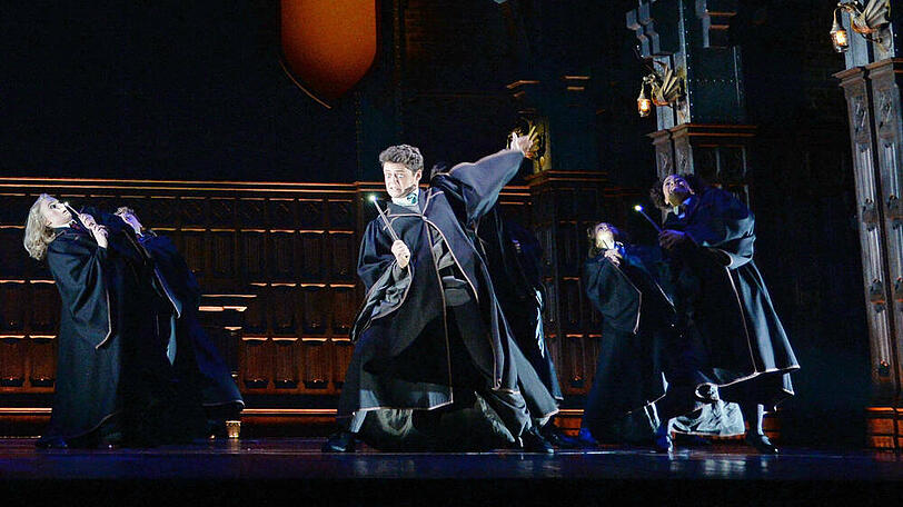 Die "Harry Potter"-Theaterpremiere (Szenenbild) ist erneut verschoben worden