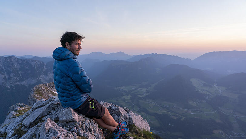 Genießt die Morgenstimmung am Steinberg: Der ehemalige Skirennläufer Felix Neureuther.