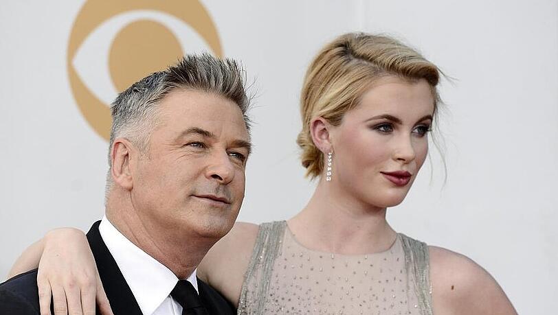 Alec und Ireland Baldwin bei den 65. Emmy Awards Alec und Ireland Baldwin bei den 65. Emmy Awards