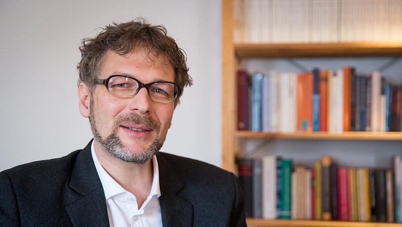 Der Publizist und Historiker Volker Weiß ist ein Experte für die Neue Rechte. Der Publizist und Historiker Volker Weiß ist ein Experte für die Neue Rechte.