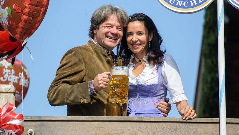 Möchten ein Zeichen für die bayerische Lebensfreude setzen: Michael Käfer und Frau Clarissa. Möchten ein Zeichen für die bayerische Lebensfreude setzen: Michael Käfer und Frau Clarissa.
