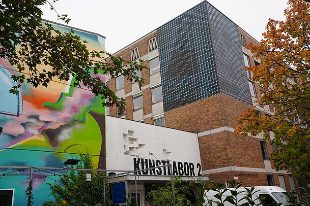 Momentan ist in dem Haus an der Dachauer Straße noch eine kulturelle Zwischennutzung. Momentan ist in dem Haus an der Dachauer Straße noch eine kulturelle Zwischennutzung.