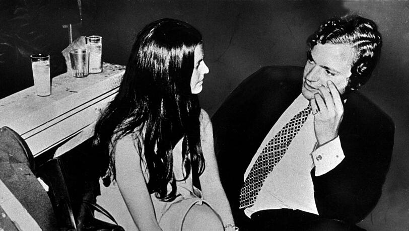 Verliebt in Schwabing: Carl XVI. Gustaf und Silvia Sommerlath in der Kinki-Bar w&auml;hrend der Olympischen Spiele 1972.