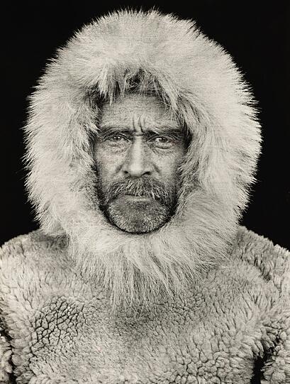 ...eine Ausstellung mit Fotografien des Maganzins National Geographic im Amerika Haus...