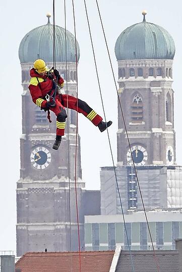 Auf der Theresienwiese präsentierten sich am Wochenende unter anderem die freiwillige Feuerwehr und andere Rettungs- sowie Hilfsorganisationen.
