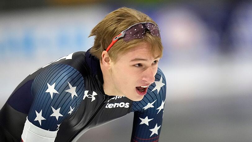 Eisschnelllauf-Sprinter Stolz verfehlte bei der WM den 500-Meter-Weltrekord nur knapp.