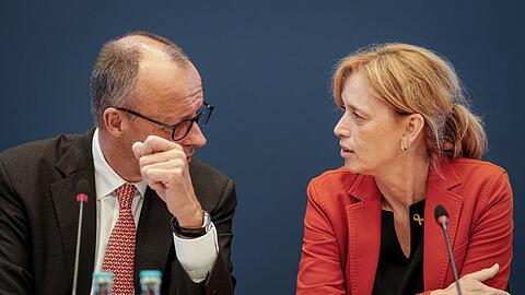 Der Kanzler stellt sich hinter Sparpl&auml;ne der Familienministerin beim staatlichen Unterhaltsvorschuss - k&uuml;ndigt aber weitere Gespr&auml;che an. (Archivbild)