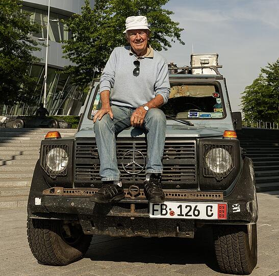Gunther Holtorfs Mercedes G-Modell auf großer Fahrt und bei der Rückkehr in die schwäbische Heimat.