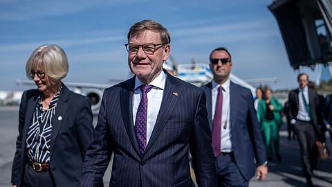 Vor dem Hintergrund eines ungewissen Nahost-Friedens ist Außenminister Johann Wadephul (CDU) in die Türkei gereist.