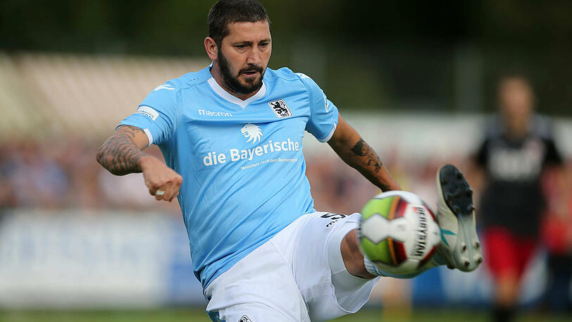 SASCHA MÖLDERS: NOTE 2 - Vergab die ersten ein, zwei Halbchancen, bevor er gekonnt zum 1:0 in die Maschen köpfte und im zweiten Durchgang an Dorfen-Keeper und Ex-Löwe Alexander Wolf vorbeispitzelte.