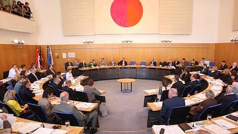 Das Nürnberger Rathaus ist bunter geworden! Kommt jetzt Schwarz-Grün?