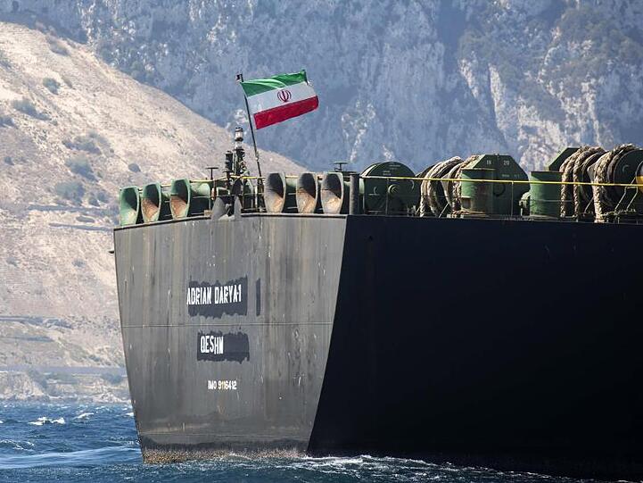 Der iranische Öltanker "Adrian Darya-1" hält Kurs in Richtung Türkei.