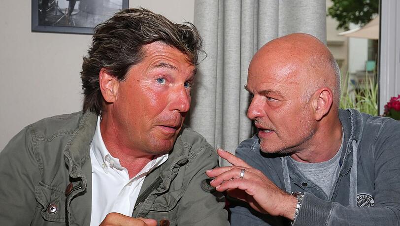 Sportliche Rivalität: Der frühere Löwen-Stadionsprecher Stefan Schneider (l.) und FC-Bayern-Stimme Stephan Lehmann.