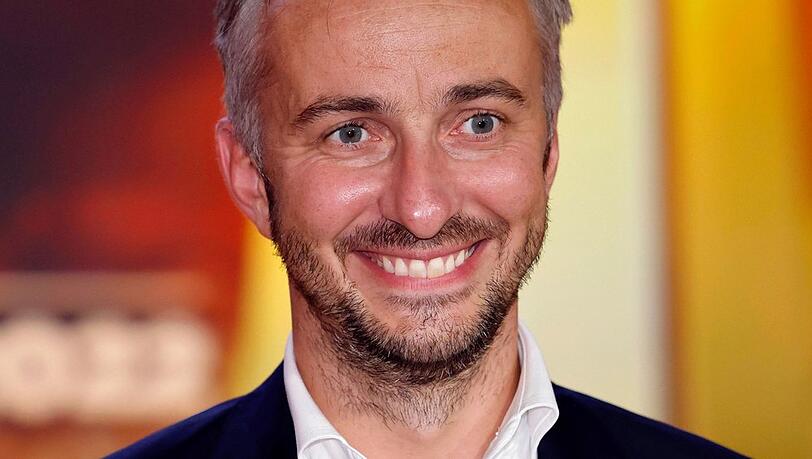 Jan Böhmermann wird für den österreichischen Radiosender "FM4" das Finale des ESC kommentieren.