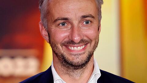Jan Böhmermann wird für den österreichischen Radiosender "FM4" das Finale des ESC kommentieren.