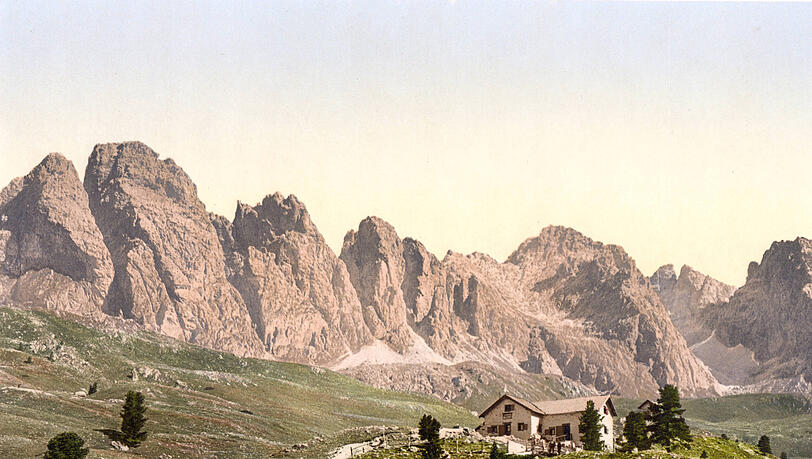 Eine Reproduktion aus dem 19. Jahrhundert: So sah die Regensburger Hütte anfangs aus. Eine Reproduktion aus dem 19. Jahrhundert: So sah die Regensburger Hütte anfangs aus.